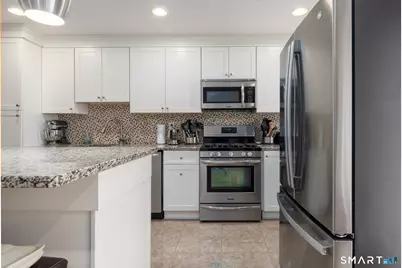 105 East Broadway #D, Milford, CT 06460 - Photo 8