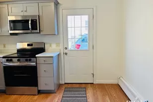 16 Copper Hill Dr, Guilford, CT 06437 - Photo 4