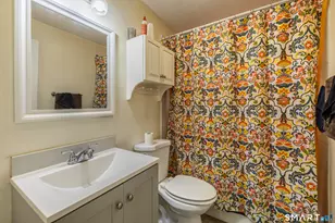 410 Platt St, Bridgeport, CT 06606 - Photo 10