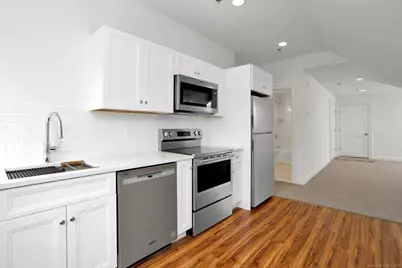 162 Danbury Road #2, Ridgefield, CT 06877 - Photo 4