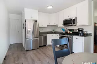 33 Shawondassee Dr, Stonington, CT 06378 - Photo 2