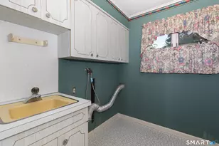 319 Maybrook Rd, Waterbury, CT 06708 - Photo 10