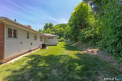319 Maybrook Road, Waterbury, CT 06708 - Photo 38