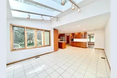 314 Erskine Road, Stamford, CT 06903 - Photo 12