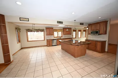 46 McMahon Lane, North Branford, CT 06471 - Photo 10