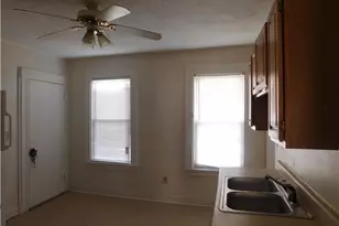 56-58 Edwin St, Bridgeport, CT 06607 - Photo 4