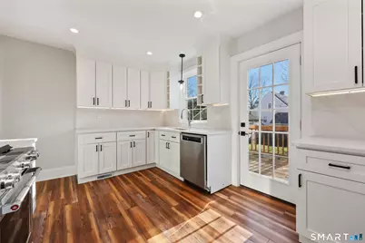 60 Walter Avenue, Norwalk, CT 06851 - Photo 8