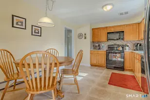 15 Cricket Ln, Newington, CT 06111 - Photo 4