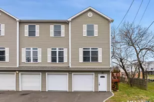 130 Brentwood Ave, Fairfield, CT 06825 - Photo 4