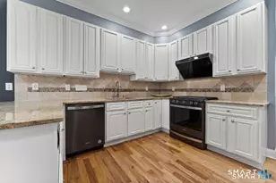 130 Brentwood Ave, Fairfield, CT 06825 - Photo 6