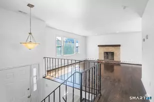 33 Trelane Dr, Bridgeport, CT 06606 - Photo 6