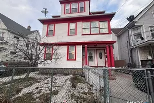 758 Wood Ave, Bridgeport, CT 06604 - Photo 1