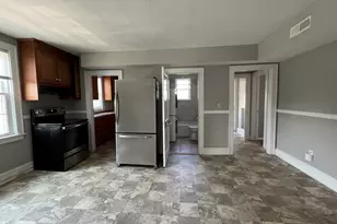 861 Farmington Ave, Berlin, CT 06037 - Photo 1