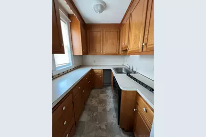 861 Farmington Avenue #2nd Floor, Berlin, CT 06037 - Photo 4