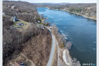 Candlewood Shore, New Milford, CT 06776 - Photo 4