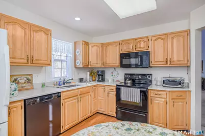 120 Sullivan Farm, New Milford, CT 06776 - Photo 4