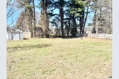 40 Rentschler Street, East Hartford, CT 06118 - Photo 14