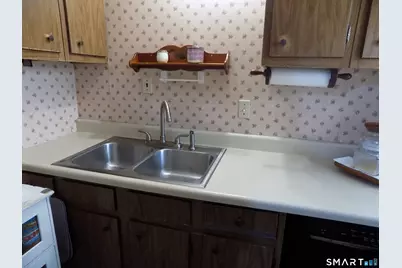 106 Bohemia Street, Plainville, CT 06062 - Photo 12