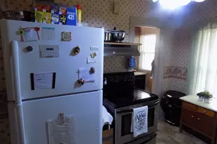 106 Bohemia St, Plainville, CT 06062 - Photo 8