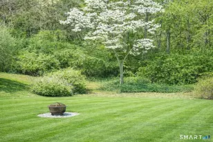 9 Round Hill Dr, Monroe, CT 06468 - Photo 34