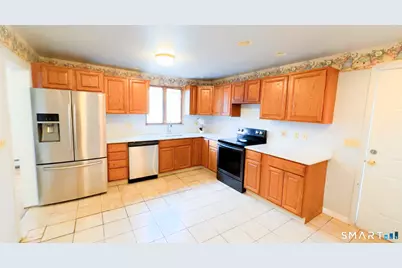25 Pleasant Street, Ansonia, CT 06401 - Photo 4