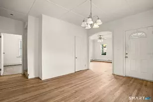 25 Pleasant St, Ansonia, CT 06401 - Photo 8