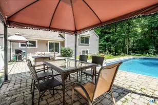 80 Pine Hollow Dr, Middlebury, CT 06762 - Photo 1