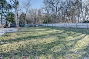 23 Kennedy Dr, Enfield, CT 06082 - Photo 32