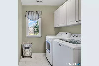 10 Old Meadow Way, Simsbury, CT 06089 - Photo 28