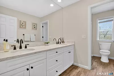 10 Old Meadow Way, Simsbury, CT 06089 - Photo 24