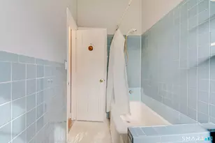 183 Sugar St, Newtown, CT 06470 - Photo 18