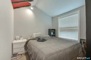 183 Sugar St, Newtown, CT 06470 - Photo 4