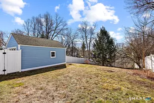 69 Edgemere Ave, West Hartford, CT 06110 - Photo 26