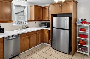 6 Slocum Dr, East Lyme, CT 06357 - Photo 6