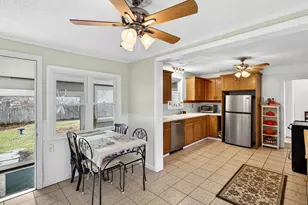 6 Slocum Dr, East Lyme, CT 06357 - Photo 4