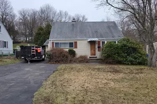 65 Tremper Dr, Wallingford, CT 06492 - Photo 2