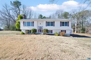 357 N Maple St, Enfield, CT 06082 - Photo 1