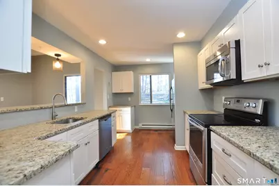 48 Great Meadow Lane #48, Farmington, CT 06001 - Photo 4
