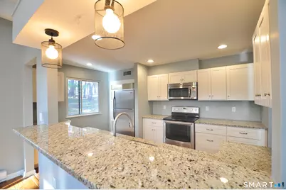 48 Great Meadow Lane #48, Farmington, CT 06001 - Photo 2