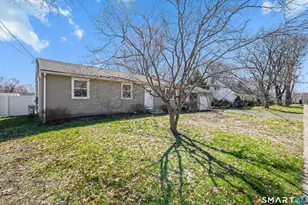 89 Steele Rd, Enfield, CT 06082 - Photo 6