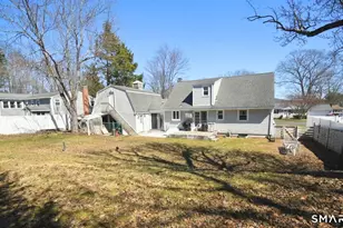 26 Washburn Dr, Plainville, CT 06062 - Photo 6