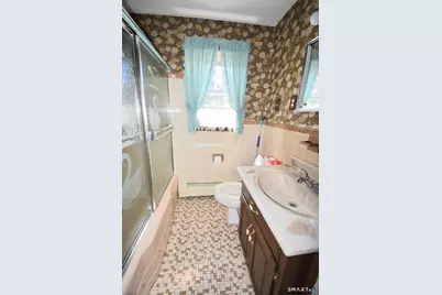 26 Washburn Drive, Plainville, CT 06062 - Photo 18