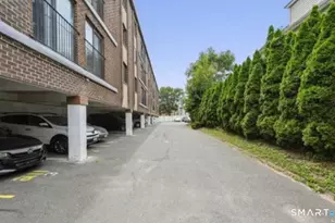 393 Laurel Ave, Bridgeport, CT 06605 - Photo 2