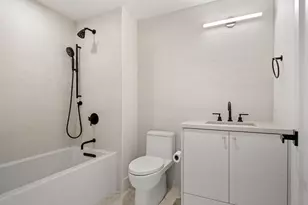 116 Sherman St, Fairfield, CT 06824 - Photo 8