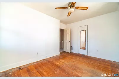 459 East Avenue, Bridgeport, CT 06610 - Photo 24