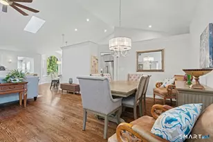 555 Mohave Cir, Shelton, CT 06484 - Photo 2