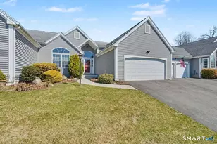 555 Mohave Cir, Shelton, CT 06484 - Photo 30