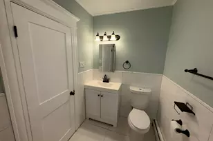 1045 Cooke St, Waterbury, CT 06704 - Photo 12