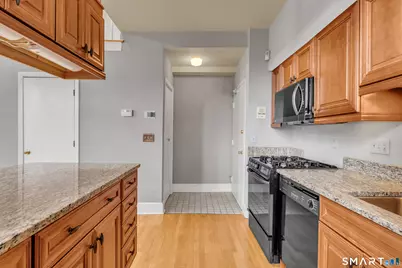 42 Academy Street #6, New Haven, CT 06511 - Photo 4