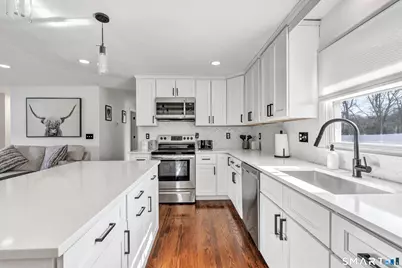 337 Thompson Street, East Haven, CT 06512 - Photo 8